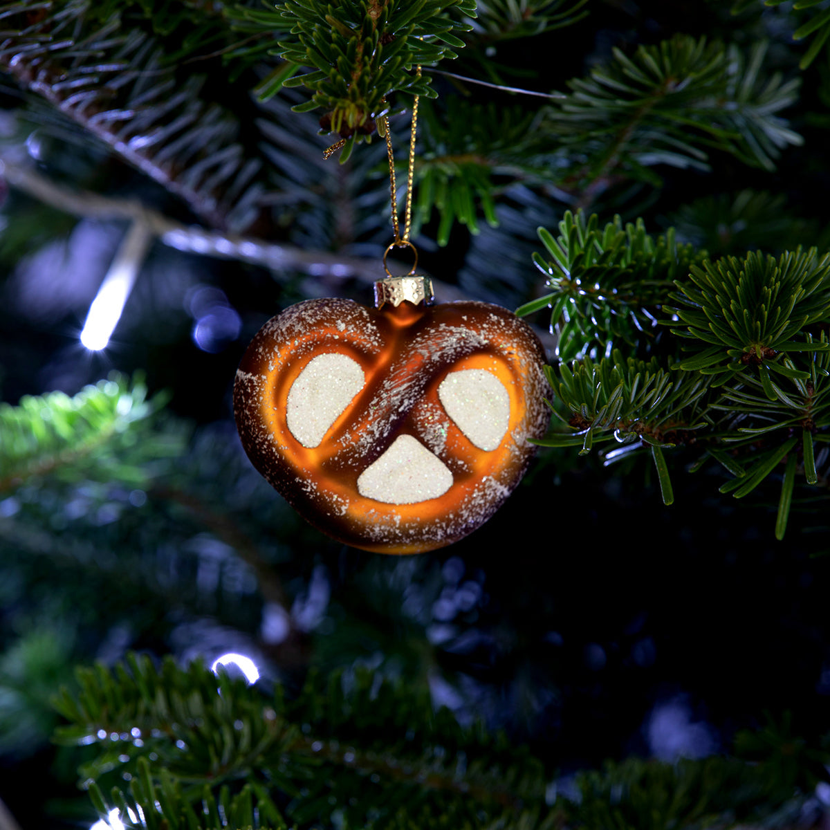 Pretzel Ornament Sass Belle Dollydagger