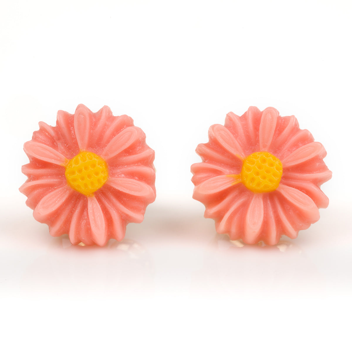 Pink Daisy Earrings Vintage Charm Dollydagger